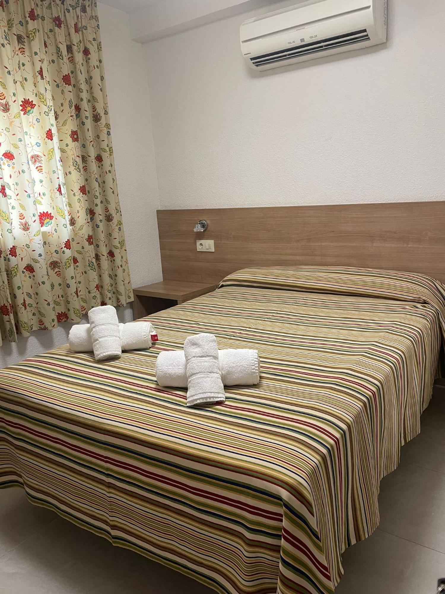 Hotel Blason Junior Пеніскола Екстер'єр фото